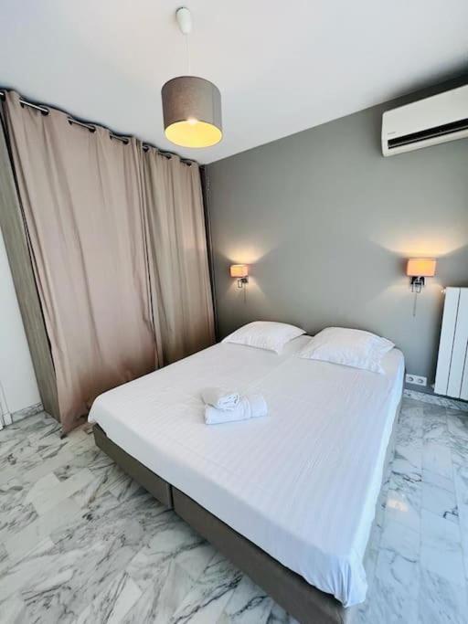 Le Pinede - Apt 4 Prs- Parking - Clim - 500M Plages Antibes Bagian luar foto