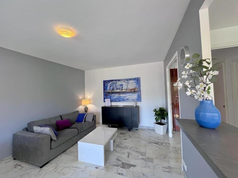 Le Pinede - Apt 4 Prs- Parking - Clim - 500M Plages Antibes Bagian luar foto