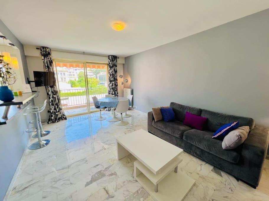 Le Pinede - Apt 4 Prs- Parking - Clim - 500M Plages Antibes Bagian luar foto