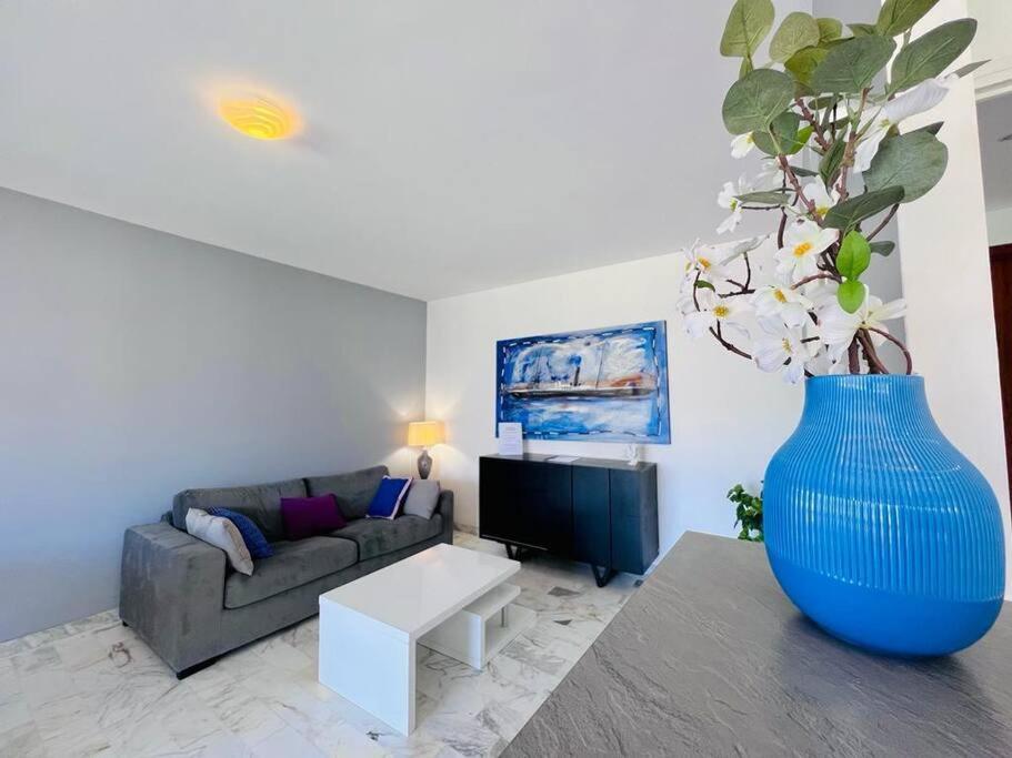 Le Pinede - Apt 4 Prs- Parking - Clim - 500M Plages Antibes Bagian luar foto