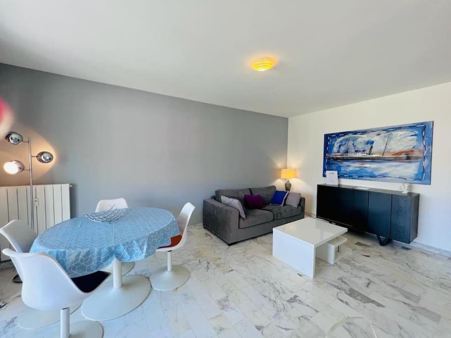 Le Pinede - Apt 4 Prs- Parking - Clim - 500M Plages Antibes Bagian luar foto